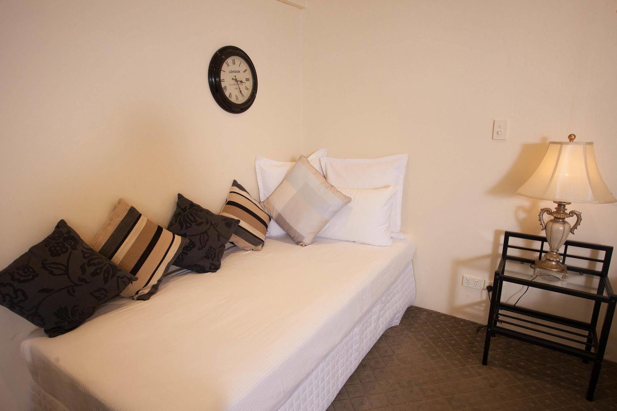 Barossa House Bed & Breakfast 4*